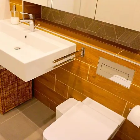 жасмин с частен гараж - Jasmin With Private Garage Варна