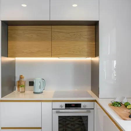 Апартаменти жасмин с частен гараж - Jasmin With Private Garage Варна